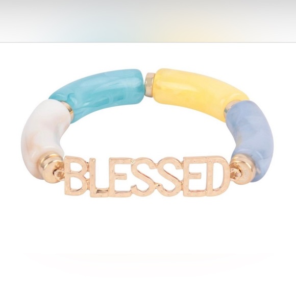 “Blessed” statement bracelet in resin. Multicolor, stretch. - Picture 2 of 3